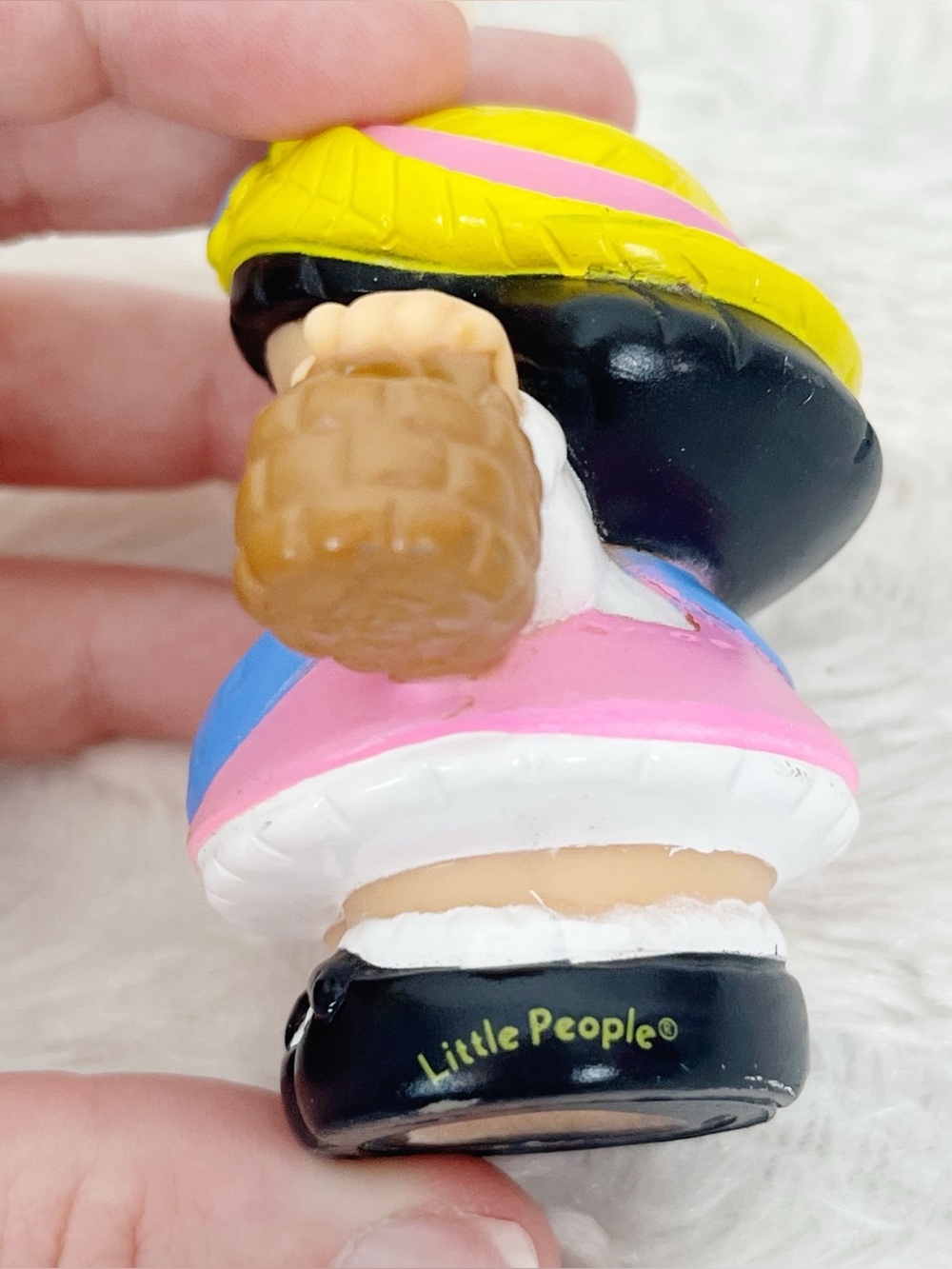 Fisher Price 2005 Little People Sonya Lee Asian Farmer For Farm Barn Seeds - Picture 8 of 10